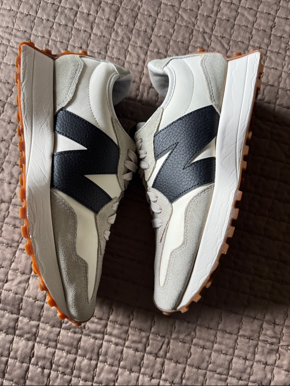 New Balance 327 leather Sneakers in White, Gray & Navy with Gum Outsole